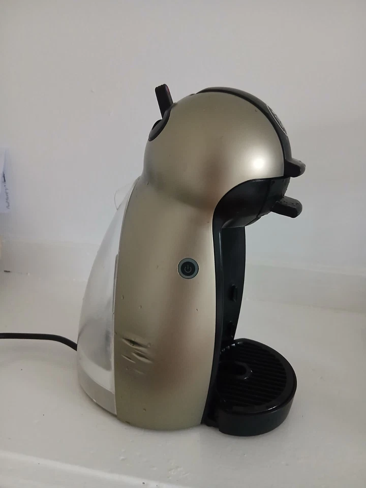 Krups KP100040 Nescafe Dolce Gusto Piccolo Manual Coffee Machine - Black, photo 2 of 4