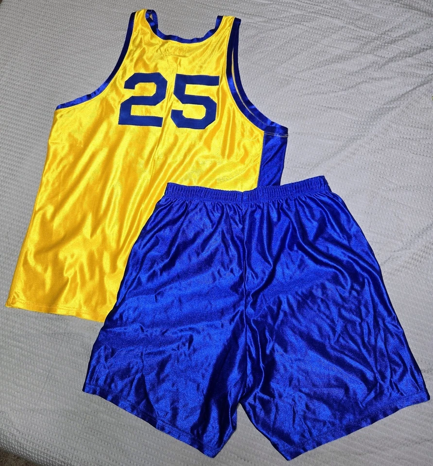 Conjunto de camiseta y pantalones cortos deportivos de baloncesto Southland vintage para hombre 46 L Clovis Foto 2 de 4