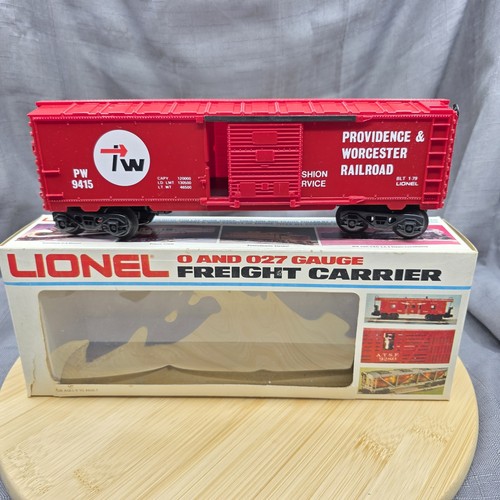 LIONEL 6-9415 - Calibre O - Providence & Worchester - COCHE DE CAJA ROJO - PW 9415  | Zustand: Used