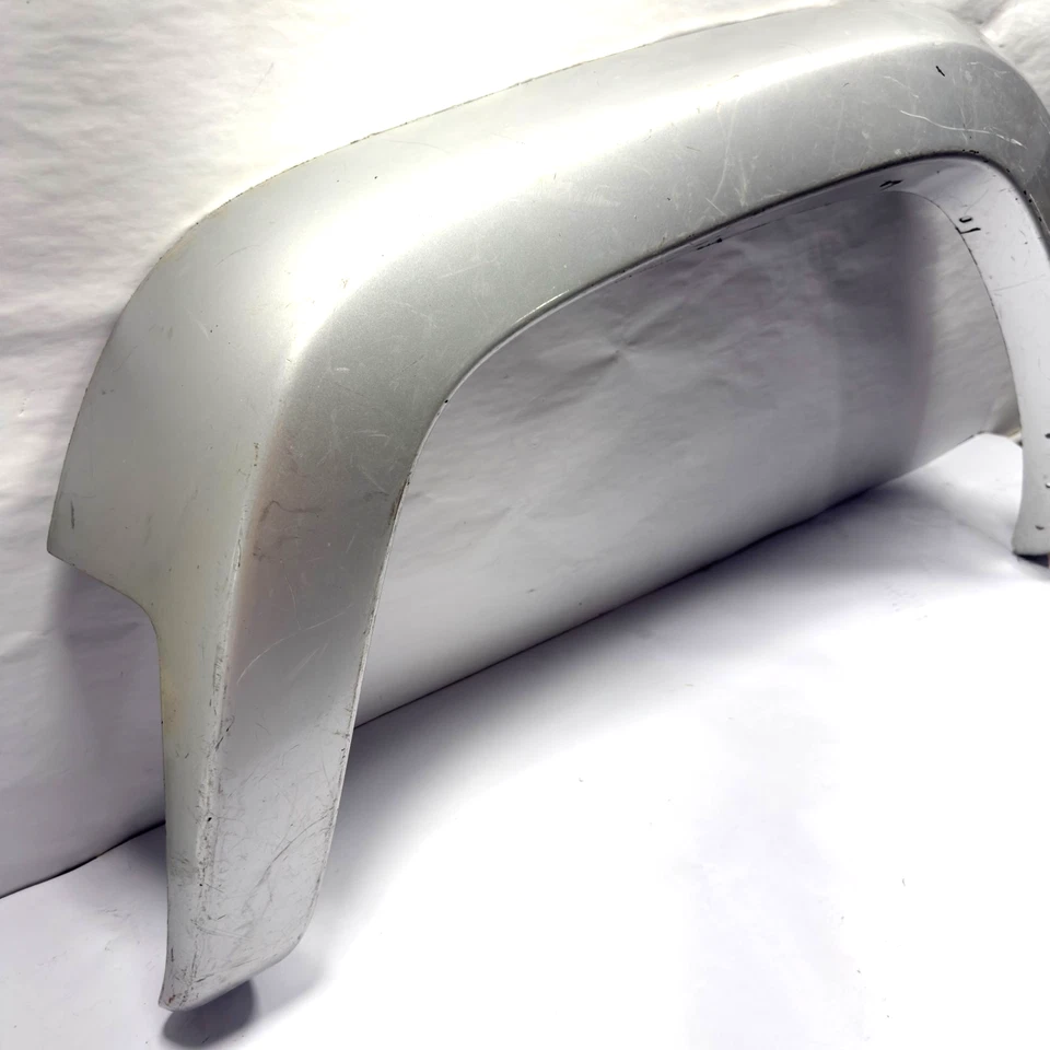 Оригинальный молдинг для переднего левого крыла Jeep Liberty 2002–2004 годов выпуска 5GH01TZZAG - Изображение 2 из 4