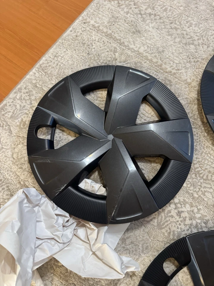 2023-2025 Toyota Prius LE # 61024 17" Hubcaps / Wheel Covers # 42602-47320 SET/4 - Image 3 of 4