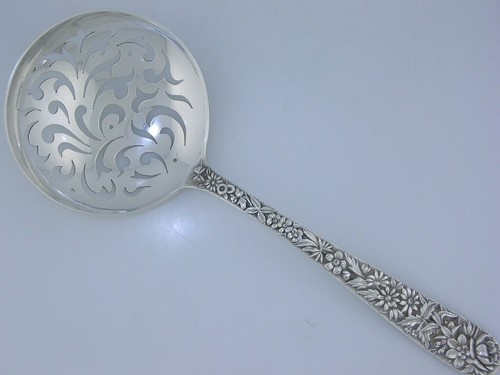 Sterling Silver S KIRK & SON CO Pea Serving Spoon REPOUSSE no.302 - Picture 2 of 5