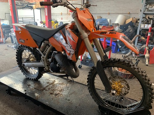 2004 KTM EXC 125 GABELN VORNE RUNGEN BRECHER MOTORCROSS ENDURO BIKES BK543 - Bild 16 von 17