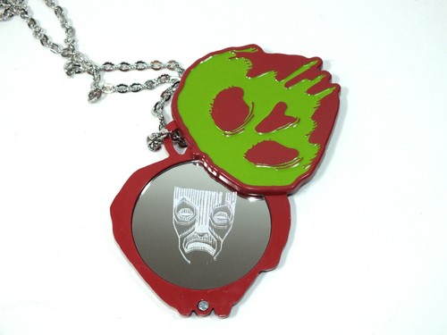 Oh My Disney Store Poison Apple Mirror Necklace Snow White Evil Queen Villain - Picture 8 of 9