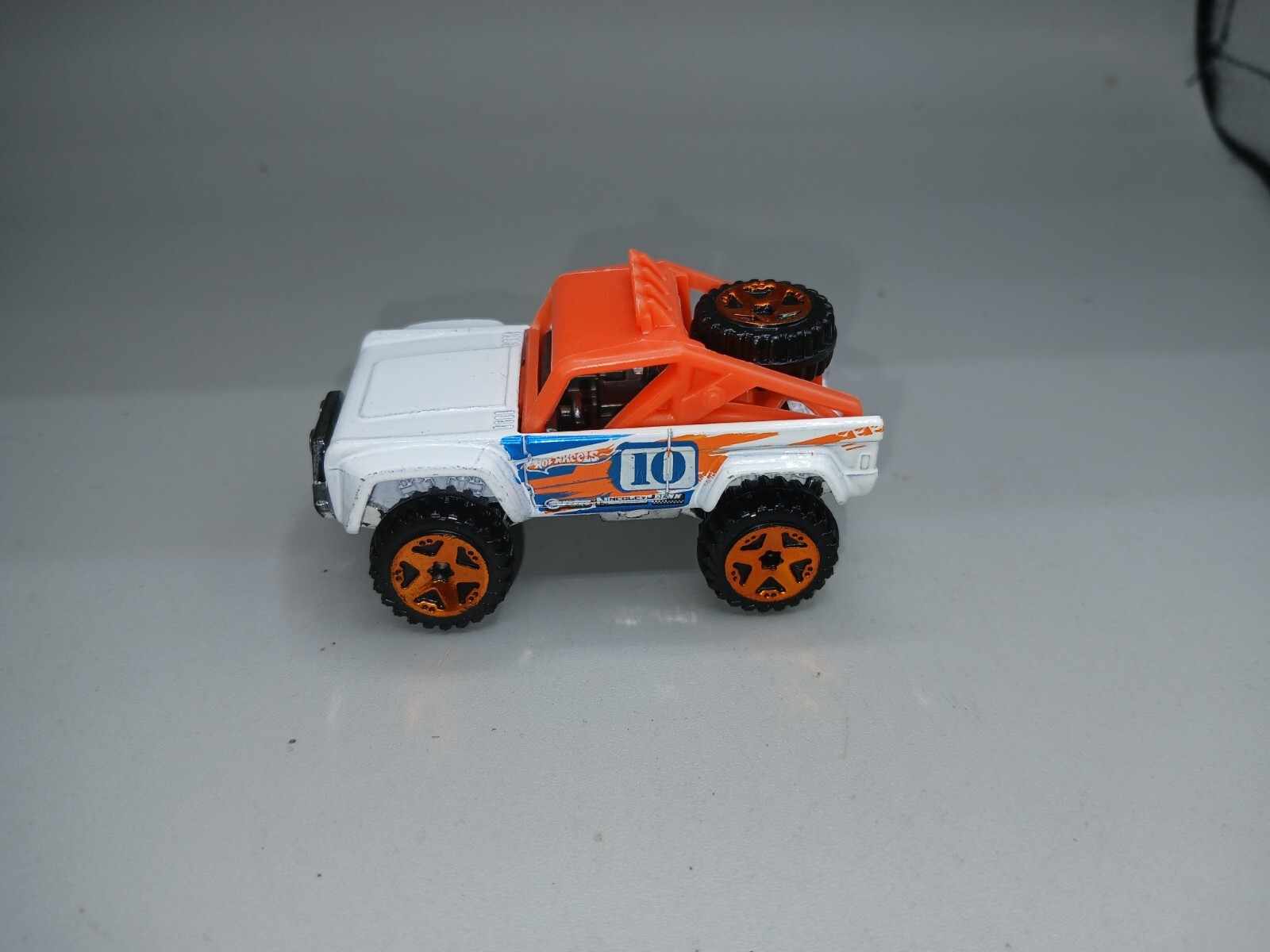 Picture 3 of 6