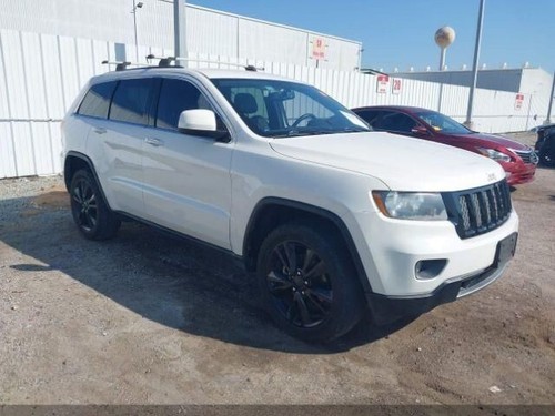 2012-2013 Jeep Grand Cherokee Electric Front Mounted Power Steering Pump 3.6L - Picture 6 of 9