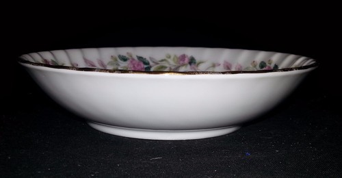 Creative Fine China - Regency - Dessert / Fruit / Berry Bowl - 5 1/2" Diameter - Picture 2 of 4