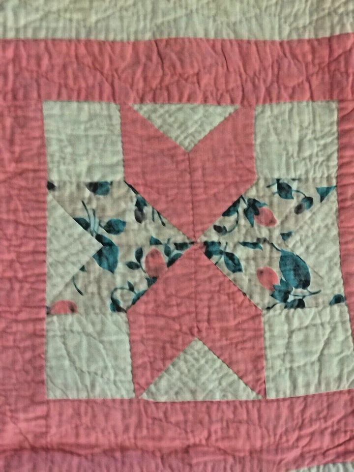 Manta acolchada a mano 54x76 de colección rosa/blanco bonito patrón  Foto 4 de 4