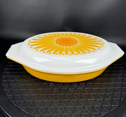 Plato dividido ovalado vintage Pyrex naranja margarita girasol 1-1/2 cuarto con tapa 063 - Imagen 2 de 17