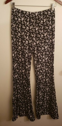 Forever 21 Womens Black White Floral 