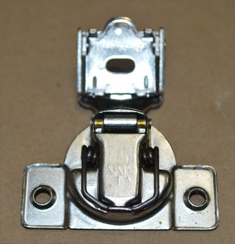 Lot of 10 Grass Cabinet Hinges - Picture 5 of 11