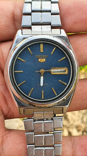 Vintage Seiko 5 Automatic Beautiful Watch Stainless Steel From Japan - Picture 9 of 11