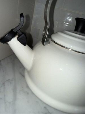 Le Creuset White Enamel Coated 1.7 Q Tea Kettle Whistling | eBay