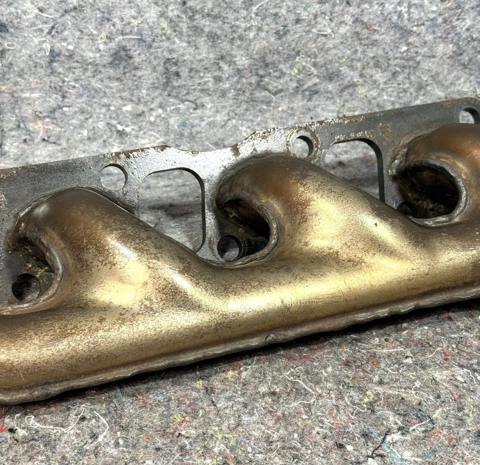 CABEZAL TUBO COLECTOR ESCAPE LADO IZQUIERDO *SE ADAPTA* NISSAN TITAN 2016-2021 5,6 L V8 CAT Foto 3 de 4