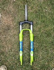 SR Suntour XCM 29in MTB Suspension Fork Green/Blue