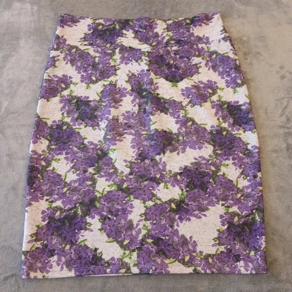 LuLaRoe Cassie Falda XL Púrpura Floral Hasta la Rodilla Pull On Lápiz Foto 4 de 4
