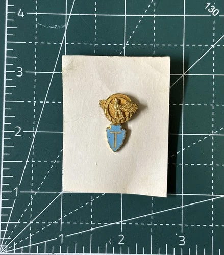 WW2 US Military Rare Ruptured Duck  Screw Back Pin 36th Infantry Division Hanger