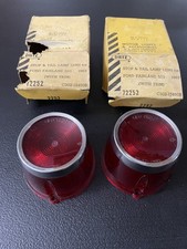 1963 Ford Fairlane 500 Stop And Tail Lamp Lens Pair Nors With Trim C30z-13450b 1963 Ford Fairlane 500 Stop And Tail Lamp Lens Pair Nors With Trim C30z-13450b