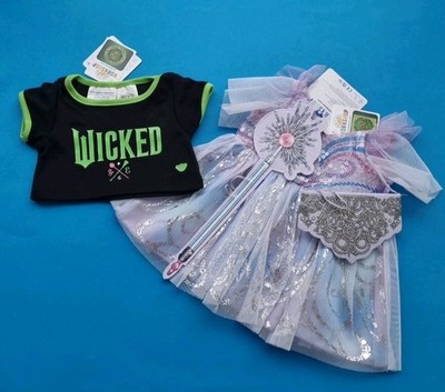 BUILD A BEAR Wicked Glinda Kleid Krone Zauberstab Handgelenk & T-Shirt 2025 Edition Brandneu mit Etikett 