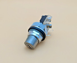 Allen Bradley 800T-H31 Key Selector Switch Ser. T 800TH31 800T (TBI)