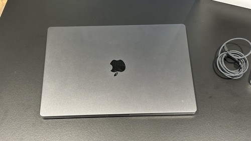 Apple MacBook Pro 16" M3 Max (listopad 2023), procesor 14C, gpu 30c, 36 gb, 1 tb ssd - Zdjęcie 3 z 15