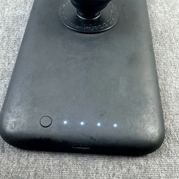 Mophie Juice Pack Wireless Charging Case for iPhone 7/8 - Image 4 of 4