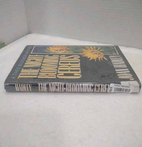 The Night-Blooming Cereus A Theo Bloomer Mystery by Joan Hadley 1986 St Martins - Picture 3 of 12
