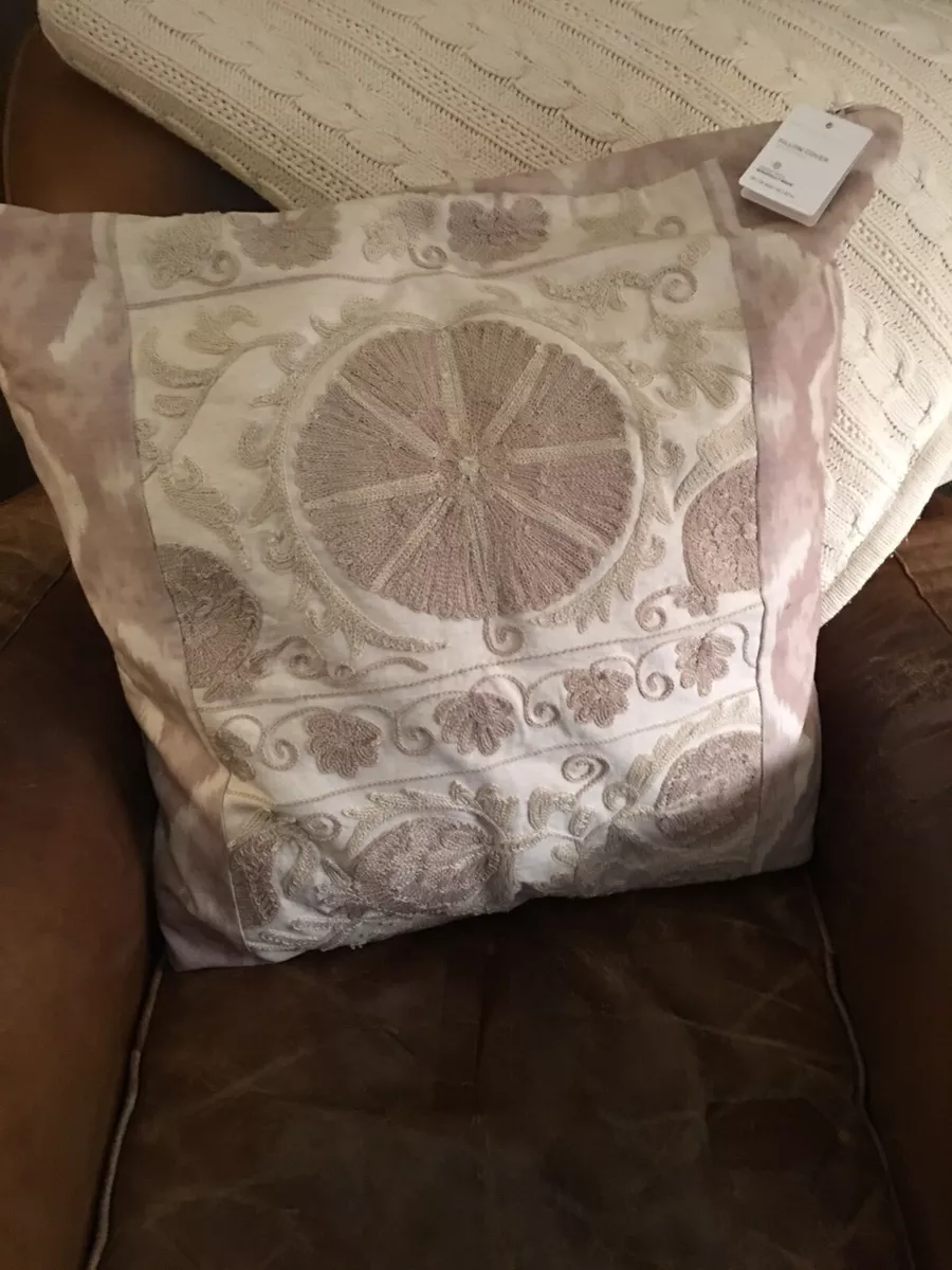 Pottery barn 24x24 pillow clearance covers