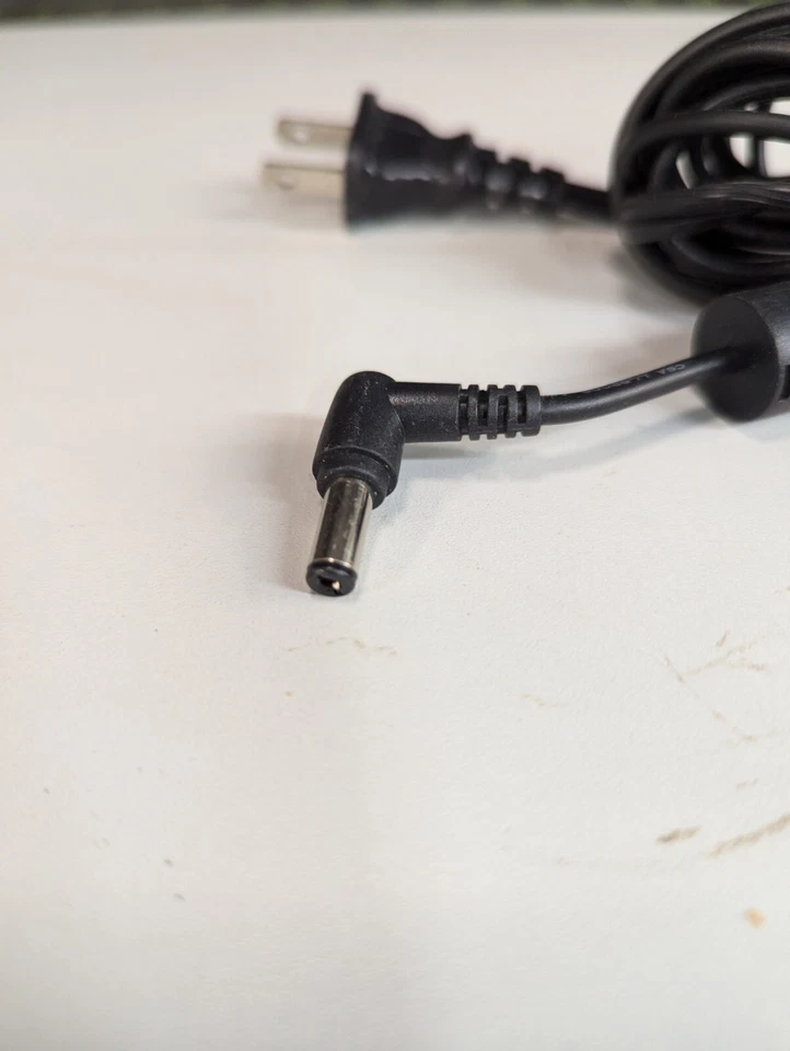 Gateway SA70-3105 AC Adapter 19v 3.68A 70W Power Supply For Gateway Solo - Image 3 of 3