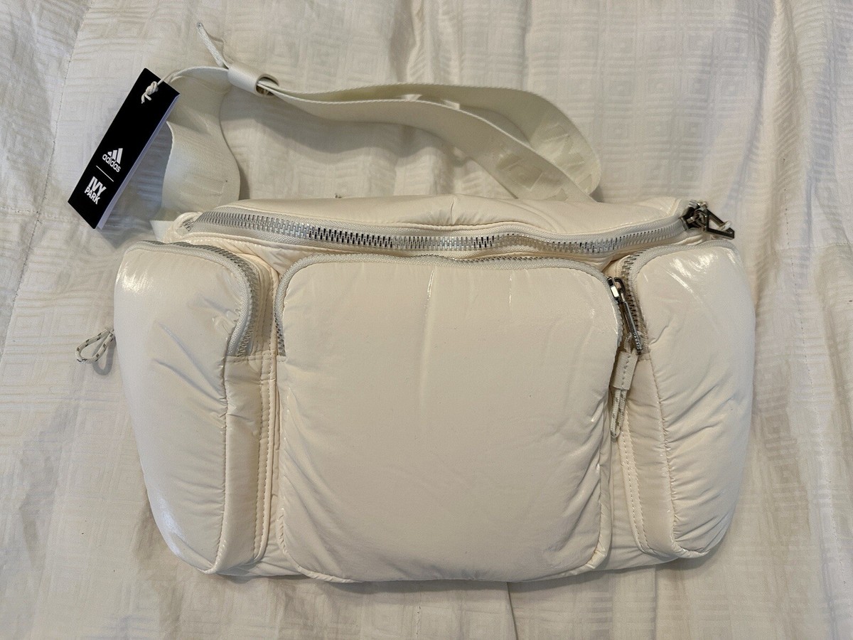 Adidas x Ivy Park White/Cream Oversized Waist Bag NEW with Adidas x Ivy Park White/Cream Oversized Waist Bag NEW with