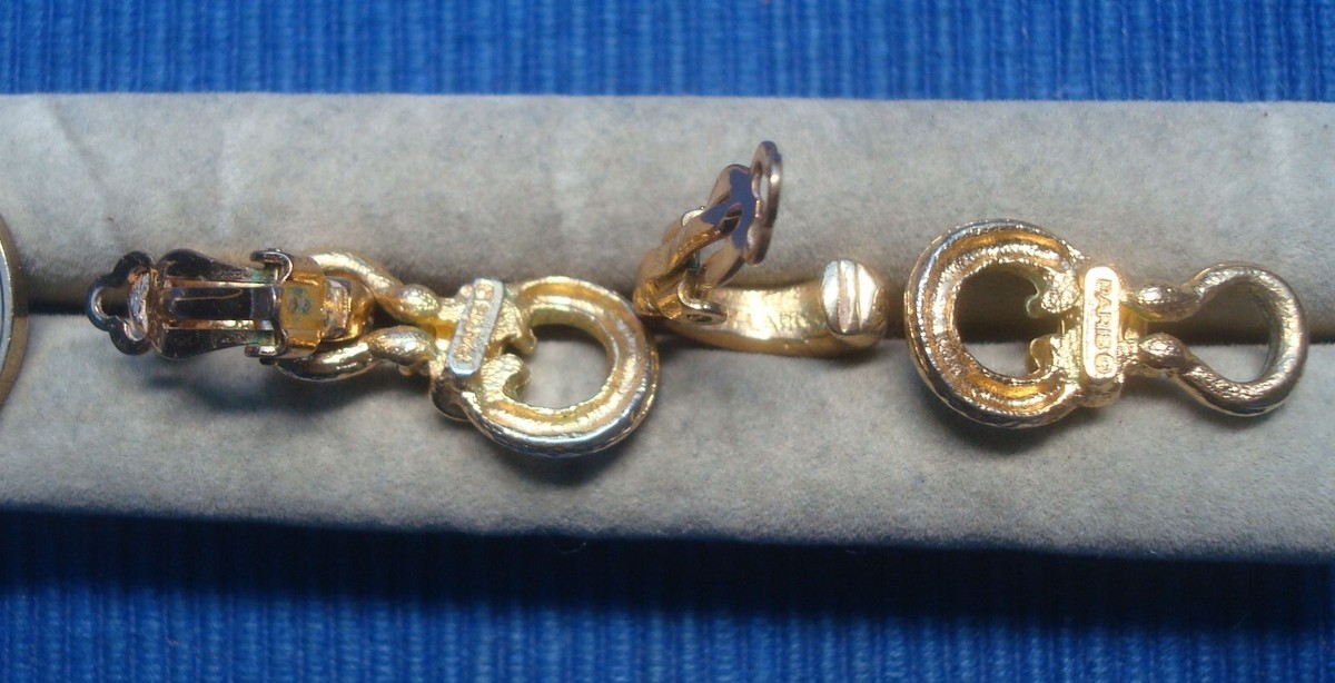 Boucles D'oreilles GUY LAROCHE PARIS En Métal Doré - Occasion En Très Bon état (TBE)