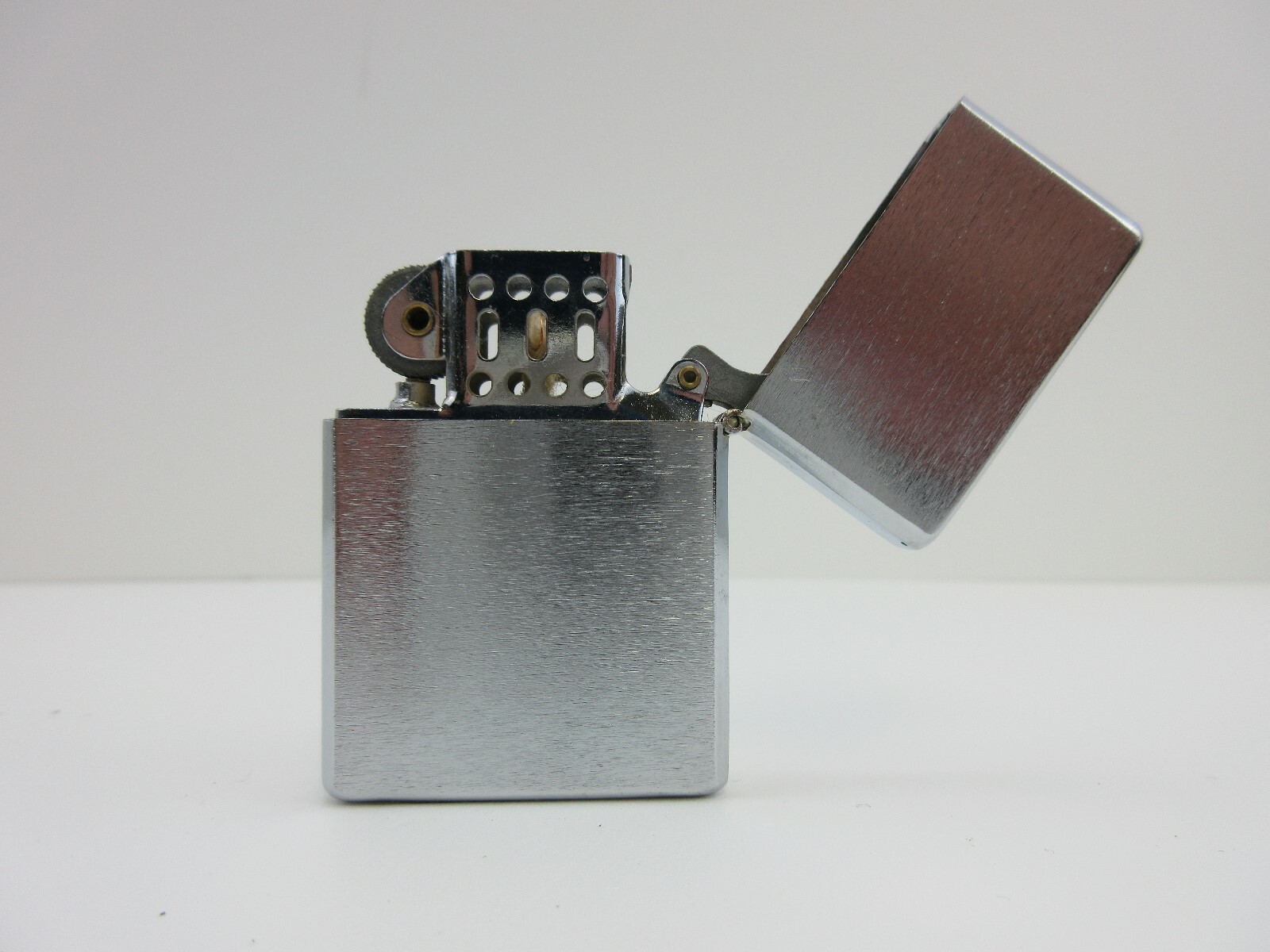 NEW Yellow Rose Wind Proof Lighter