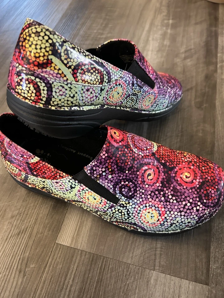 Zuecos para mujer Spring Step L'Artiste Mary Jane talla 9,5, resistentes al aceite y al deslizamiento Foto 2 de 4