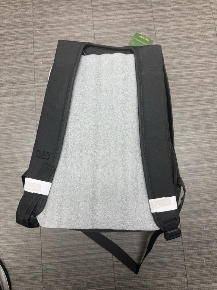 Samsonite Securipak Laptop Backpack 44cm 17L black brand new with tags - Image 2 of 4