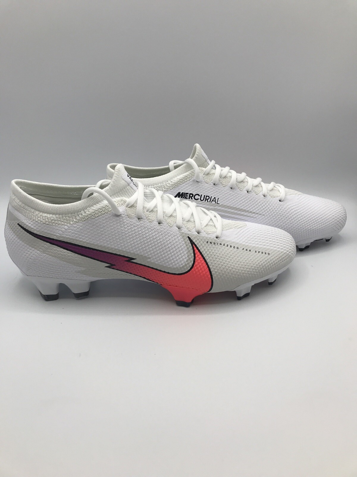 nike mercurial vapor x size 8.5