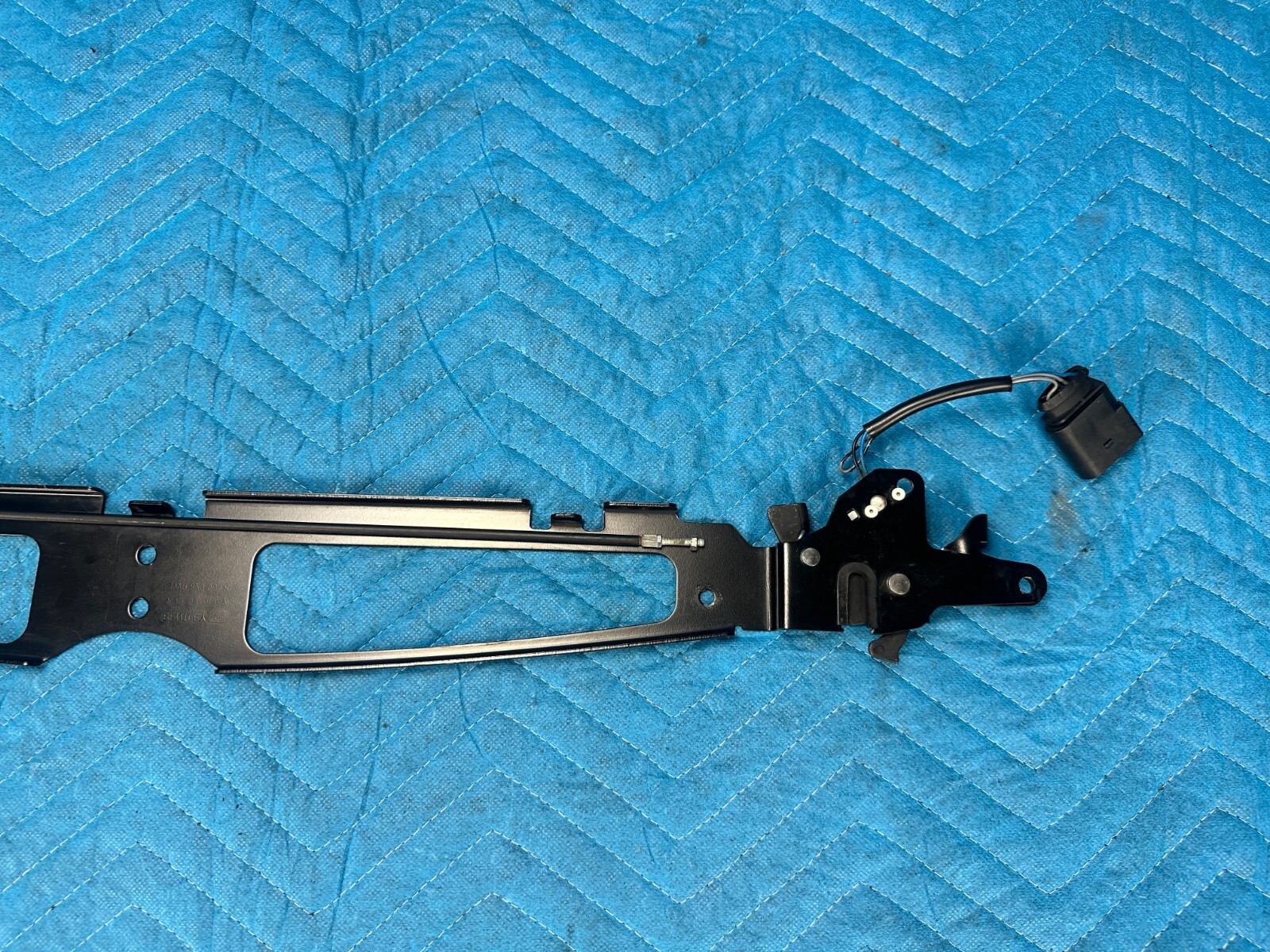 Bentley Continental Flying Spur Hood Bonnet Lock Latch Assembly 29k 2006-2012 OE