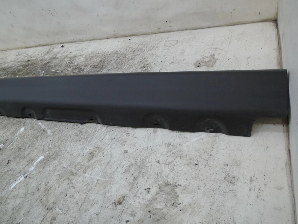 Panel basculante faldón lateral izquierdo BMW X5 2000-2003 negro 8408705 OEM DK906284 Foto 3 de 4