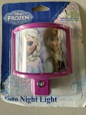 Disney Frozen Auto LED Night Light Elsa Anna Pink Jasco 13378 Sensor Plug In