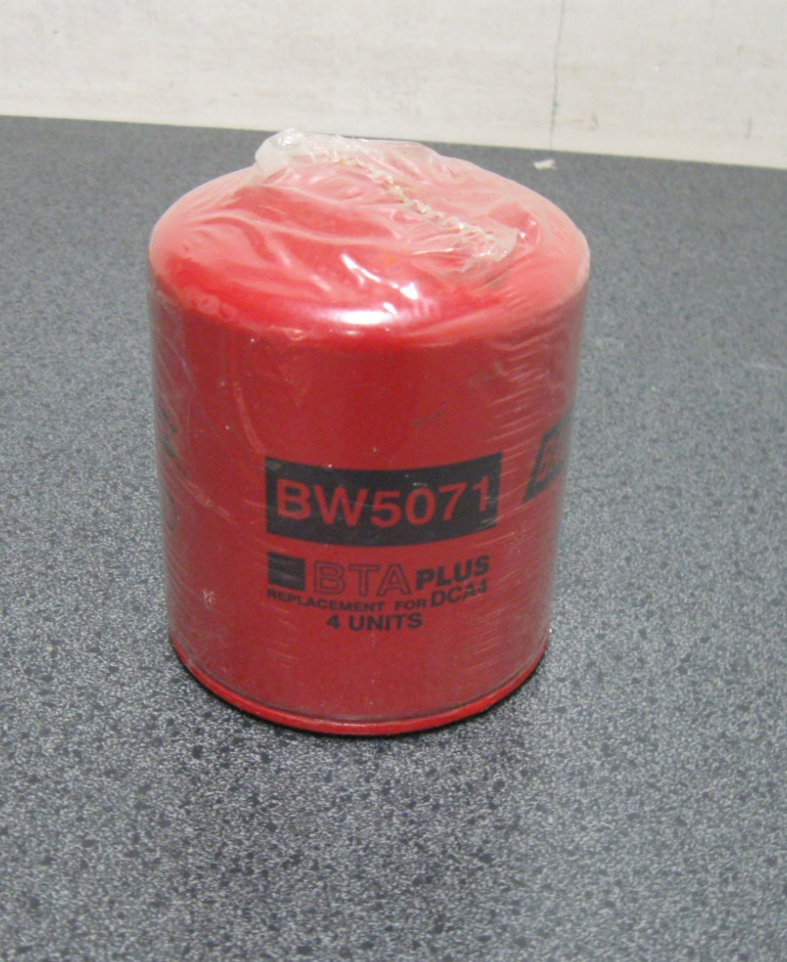 Baldwin BW5071 Cooling System Filter for Case,GM, CAT, IHC, Ford, John Deere,New