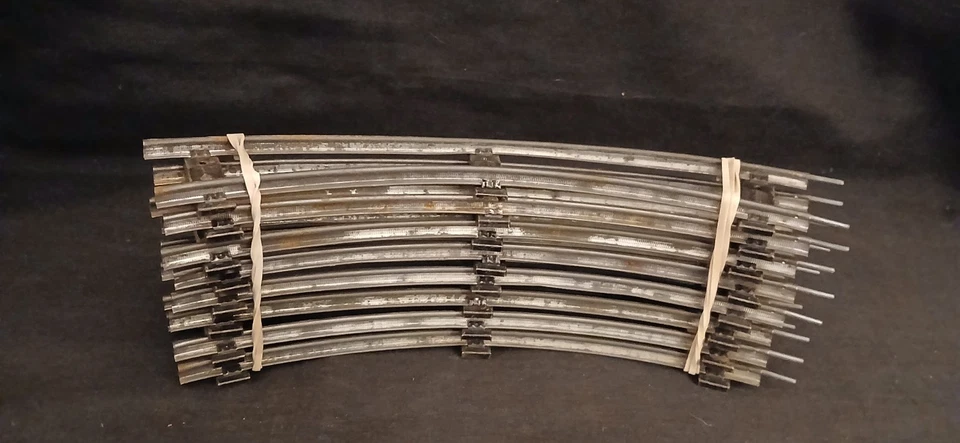 Vintage Marx Wind Up Train Locomotive Car Track O Gauge 8 Curved Complete Circle - Image 2 of 4