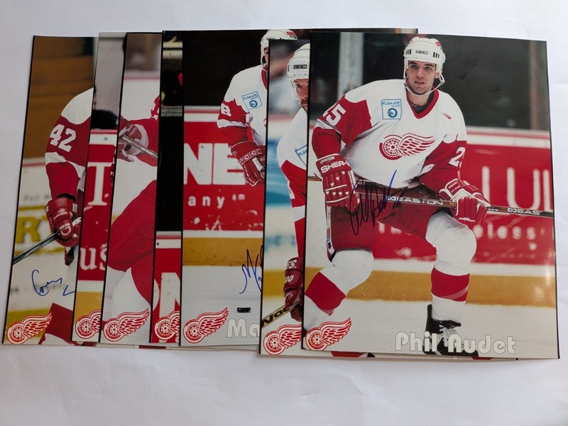 1997-98 Adirondack Red Wings Lot of (7) Signed Photos - 8" x 10.25"