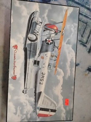 Glencoe Models 1/48th Scale Grumman J2F-2 Duck Model Kit No. 04101 open box