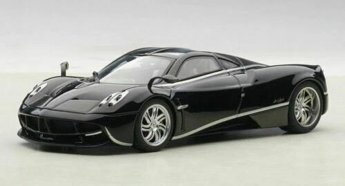 Modellini statici auto Scala 1:43 Pagani
