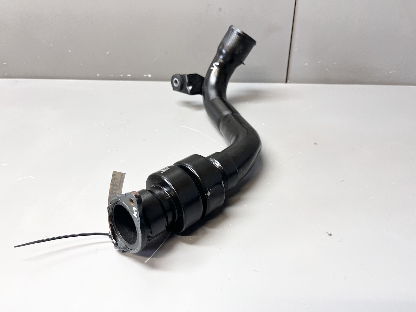 ⭐️2014-2020 MASERATI QUATTROPORTE LEFT DRIVER TURBO AIR INTAKE HOSE PIPE TUBE OE