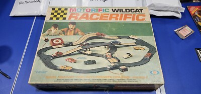 1967 - Ideal Motorific Wildcat Racerific Remote Control Playset - Extra ...