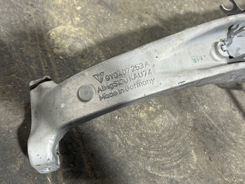 19-23 PORSCHE CAYENNE 9Y0 FRONT LEFT SPINDLE KNUCKLE CARRIER W/ WHEEL BEARING - Picture 5 of 8