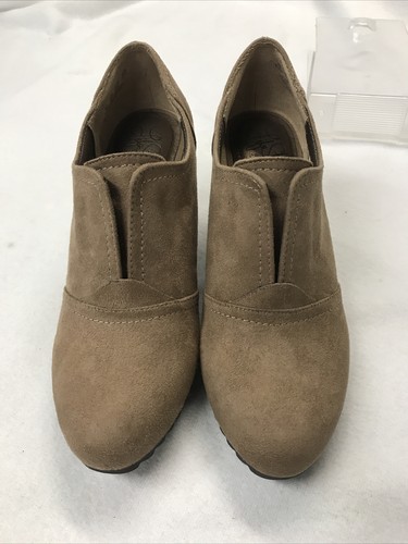 LIFESTRIDE Punch Wedge Booties Taupe 