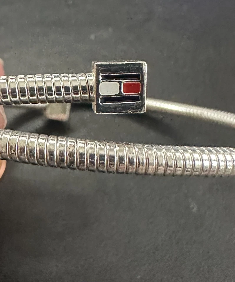 TOMMY HILFIGER STAINLESS STEEL COILED BANGLE WITH LOGO EXCELLENT - Image 3 of 3
