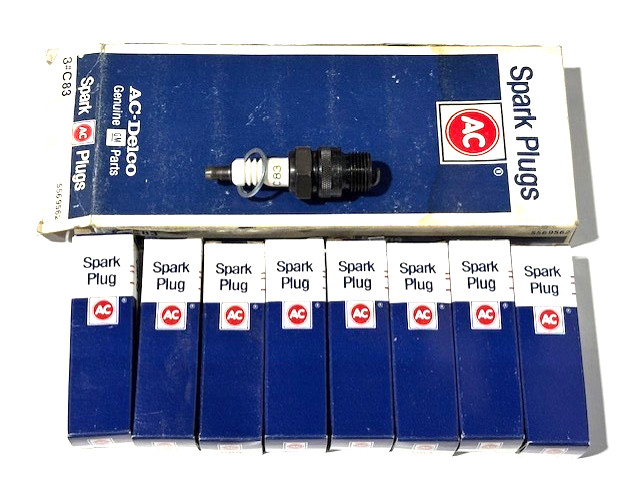 New Set of 8 AC-Delco GM C83 / 5569562 Acniter Spark Plug