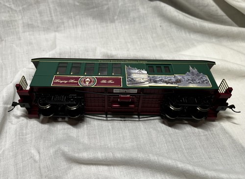 Thomas Kinkade Bringing Home the Tree Combine Train Car-HO Scale-Hawthorne Vlg - Picture 16 of 18
